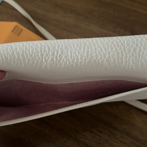 Dooney and bourke leather handbag - Picture 9 of 10